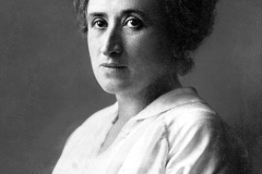 718px-Rosa_Luxemburg